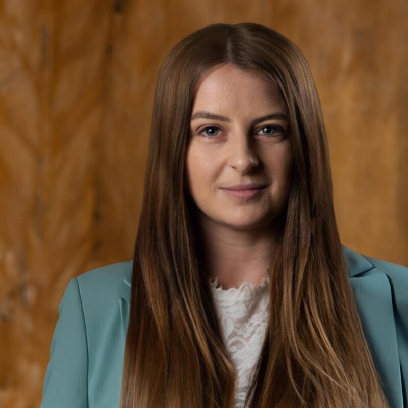 Lauren Roberts Headshot