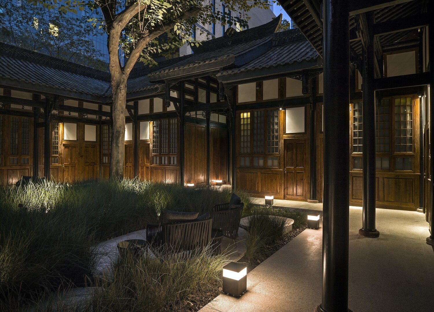 MI XUN Courtyard